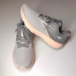 Brooks Women's Launch 10 Athletic Gray Running Shoes Size- 9 Medium